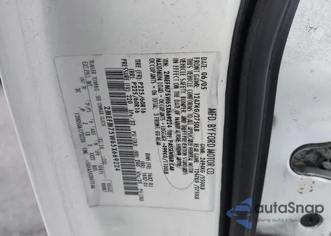 2005 Mercury Grand Marquis Ls/Lse z USA, uszkodzony, nr VIN 2MEFM75W65X669224